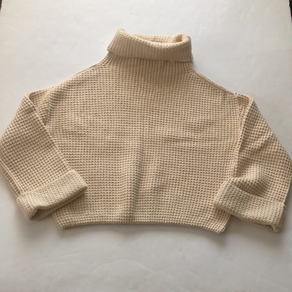 Free People Sweater - Picture 8 of 9